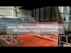 Questo è un forno di fusione di alluminio metallico