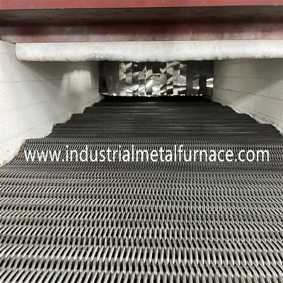 350kg/Hour resistenza elettrica Mesh Belt Furnace Heat Treatment per le viti autofilettanti