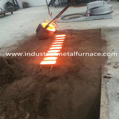 Fabbricazione dell'acciaio d'acciaio del forno di fusione di induzione industriale di 15KW 3KG per media frequenza